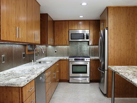 2nd image of 212 Bryant St #212