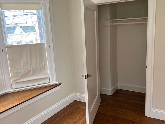 4th image of 444 Anza St #444