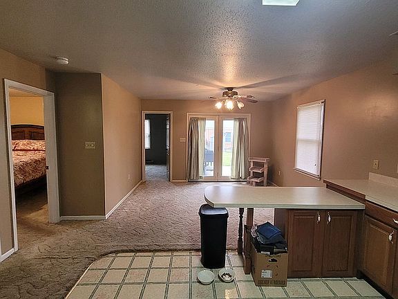 3rd image of 156 Buttercup Dr