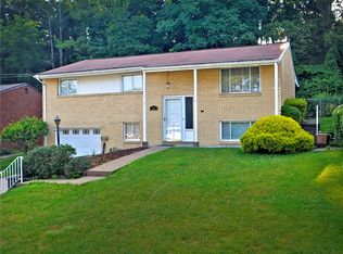 122 Castle Dr, Pittsburgh, PA 15235