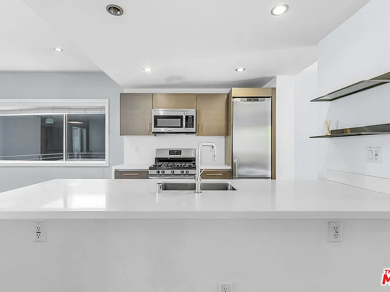 1730 Sawtelle Blvd #208 — Photo 7