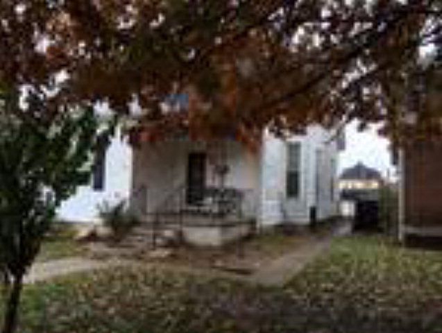 2nd image of 1601 4th St