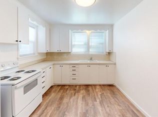 323 N 19th St #2, Bismarck, ND 58501