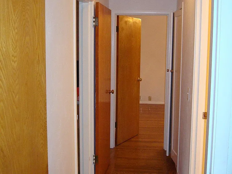 5235 Lawton Ave — Photo 9