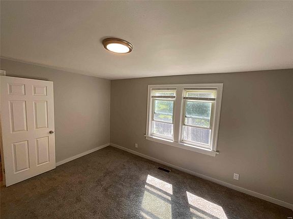 2nd image of 209 Circle Dr