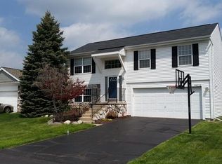 38212 S Miller Cir, Westland, MI 48186