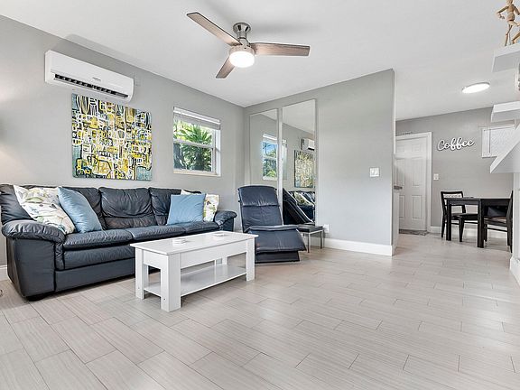 3rd image of 1086 NE 36th Street