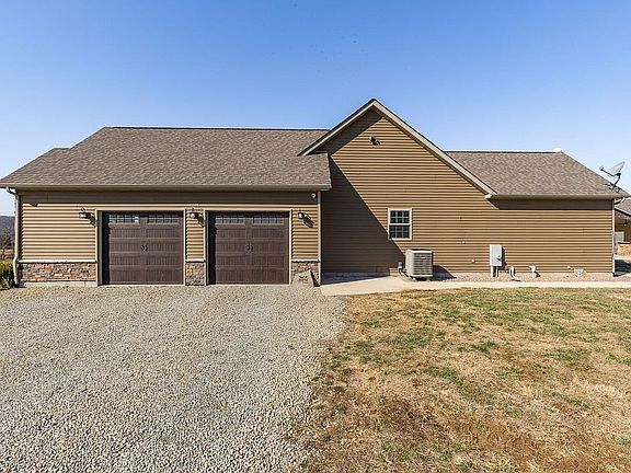 4th image of 5909 Feezor Rd