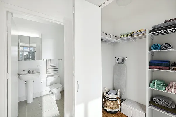 Rented by Greystar | media 5