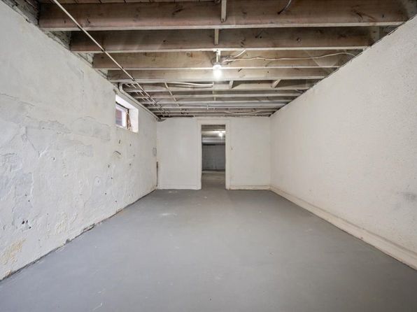 17165 Northlawn St, Detroit, MI 48221
