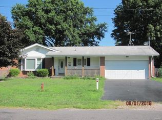 402 W Sherman St, Bethalto, IL