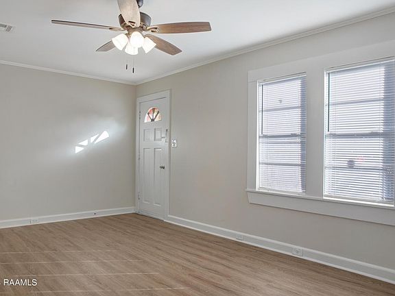 4th image of 621 Anderson St