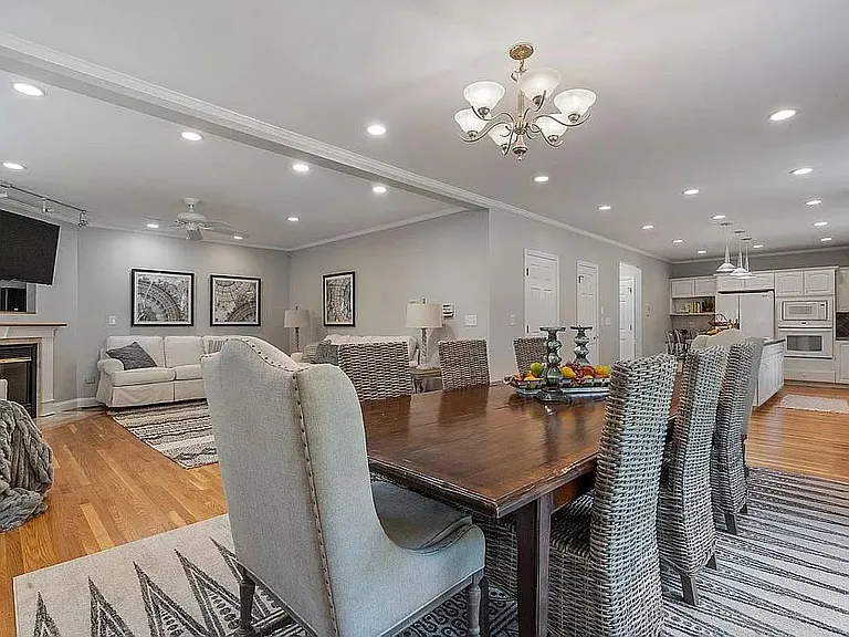 47 Fiske St — Photo 7