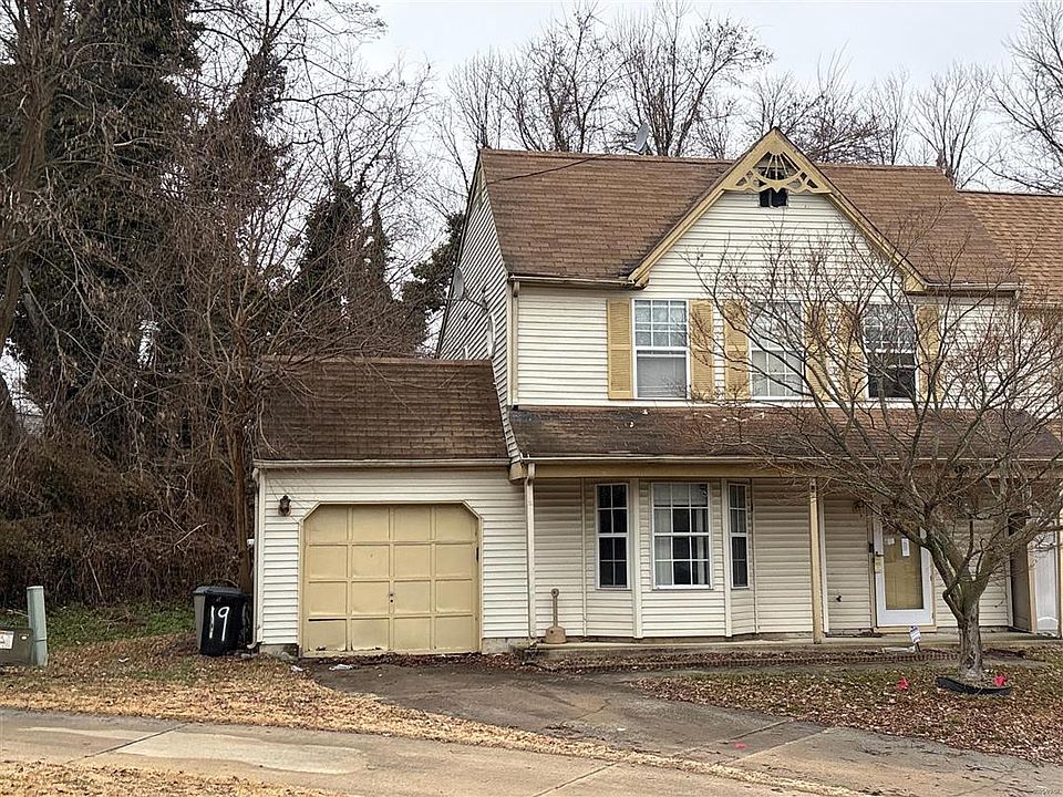 2nd image of 19 Summit Ct