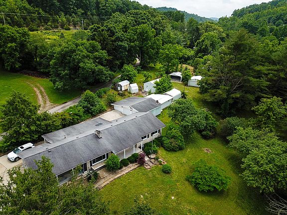 3rd image of 303 Freedom School Rd