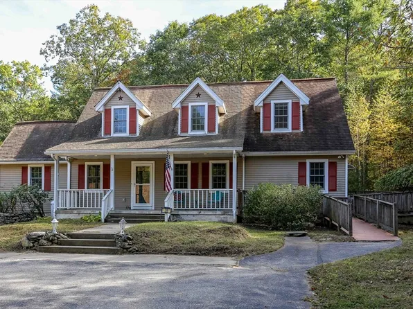 38 Gaudet Rd, Hardwick, MA 01037