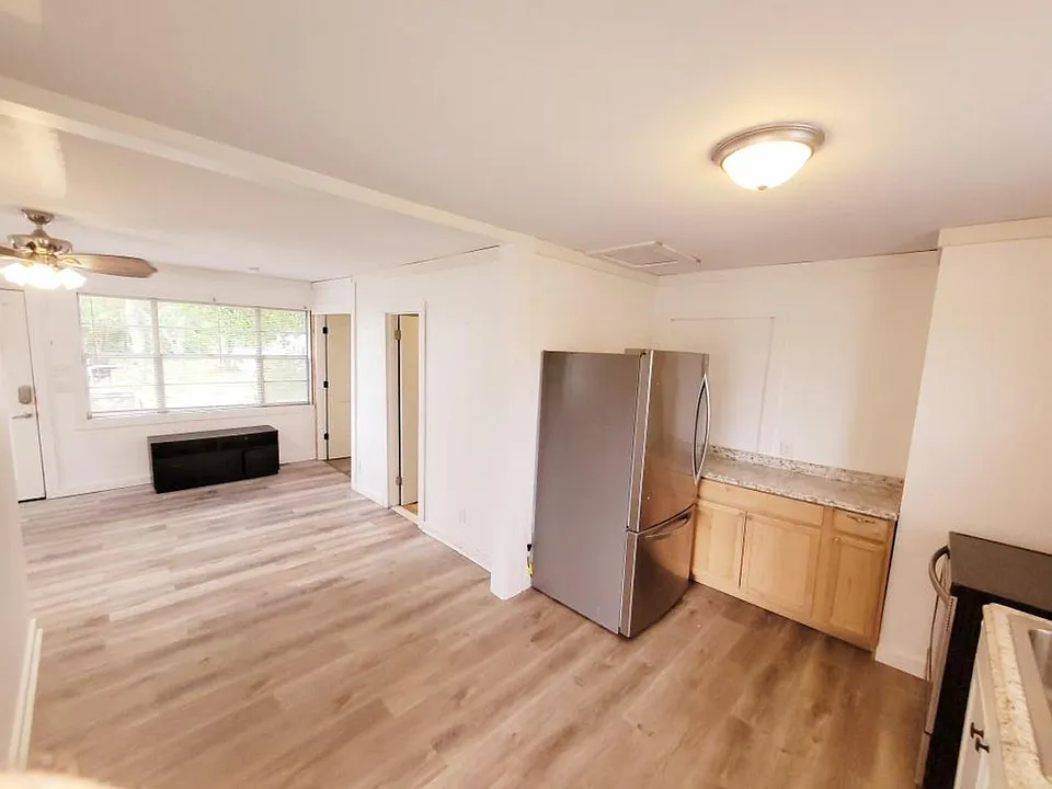 315 Paridiso Pl