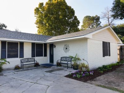 110 Fraternity Dr, Lafayette, LA, 70506