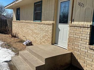 1821 Sequoyah Dr, Garden City, KS 67846