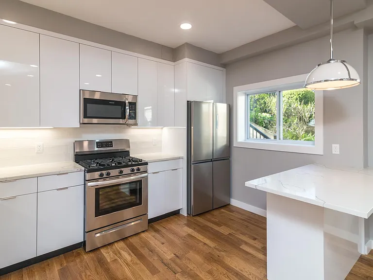 86 Main St #3 — Photo 7