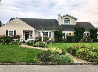 120 Cabot Rd, Massapequa, NY 11758