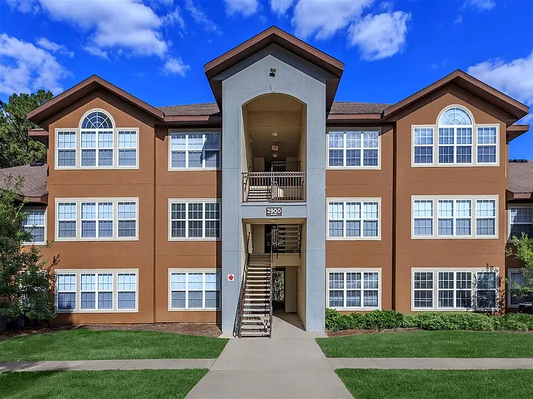 Westcott Apartments — Photo 31