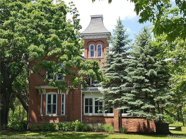 3590 Orchard Lake Rd