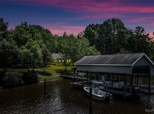 500 Rock Town Rd, Reedville, VA 22539