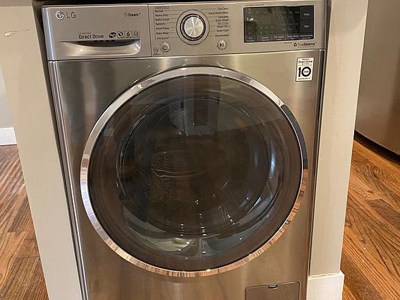5th image of 4625 S Drexel Blvd #213