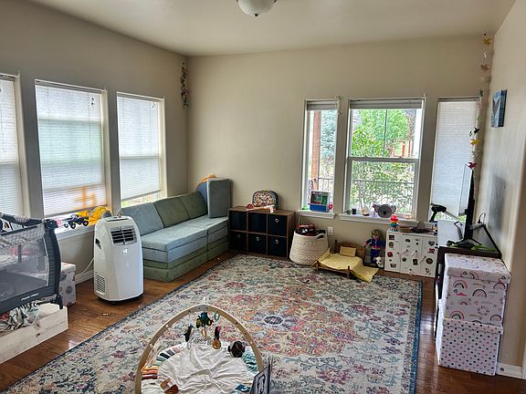 5th image of 357 Clear Spring Ave