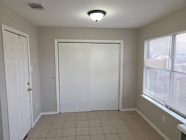 6303 Gladewell Dr — Photo 11