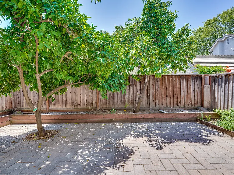 1583 Timber Creek Dr — Photo 34