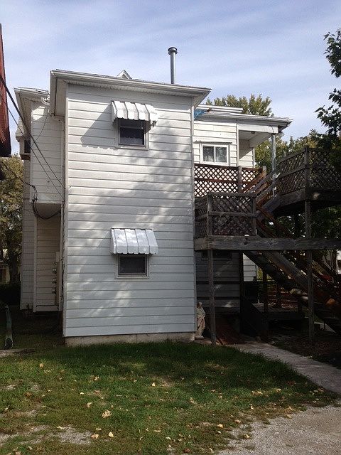 2nd image of 913 S 8th St APT 2