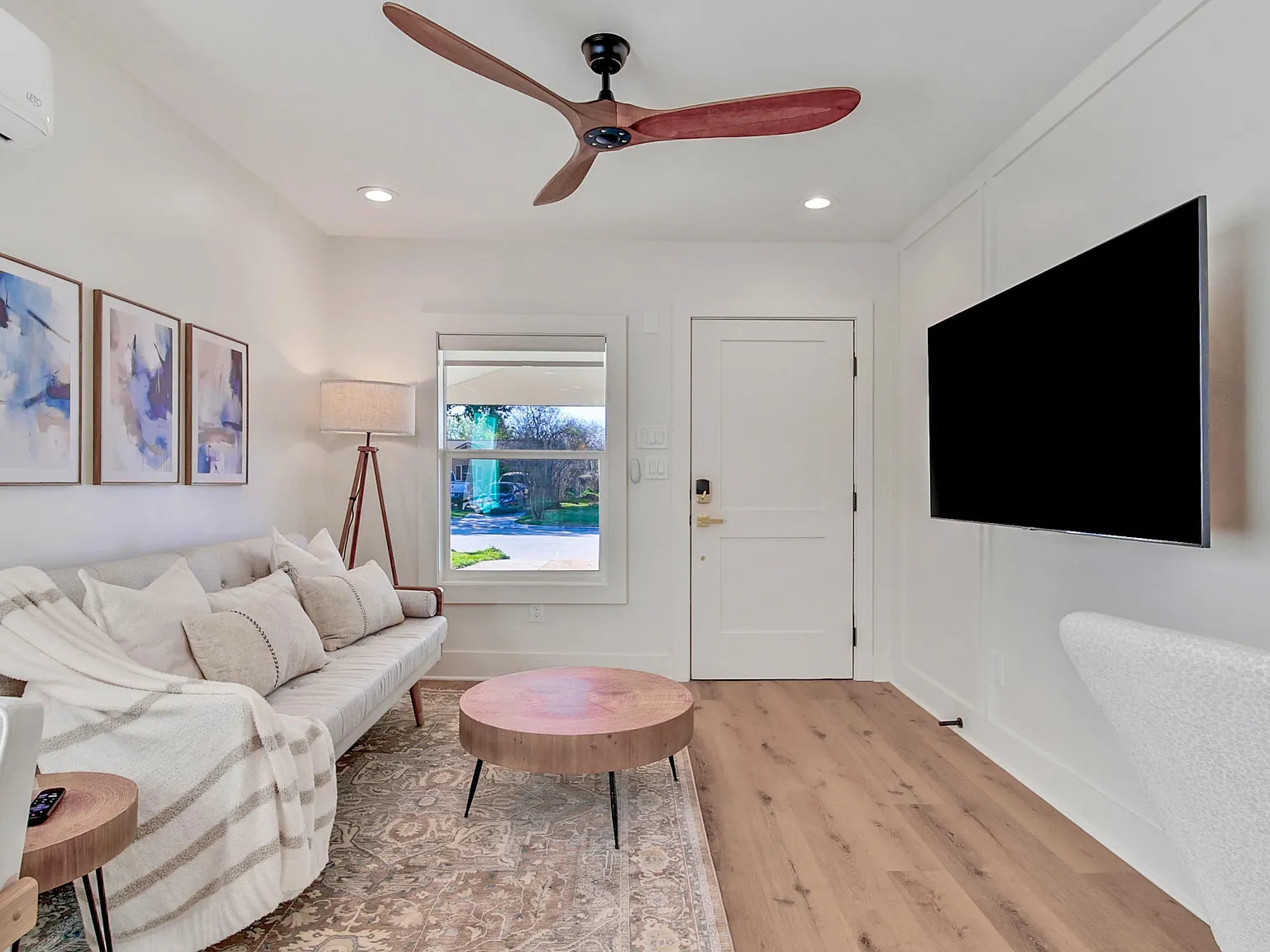 1 bed, 520 sqft, $1,800 — Photo 2