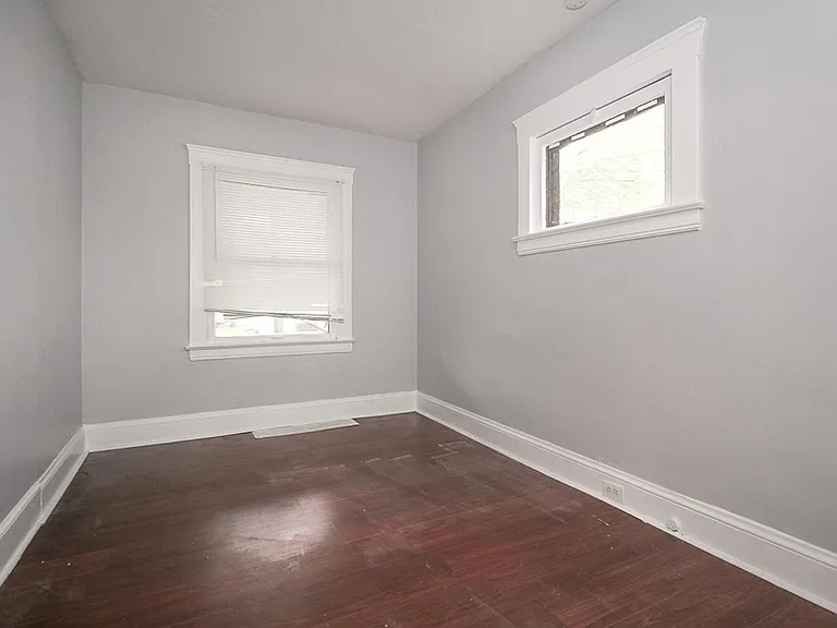 1909 Treadway Ave — Photo 15