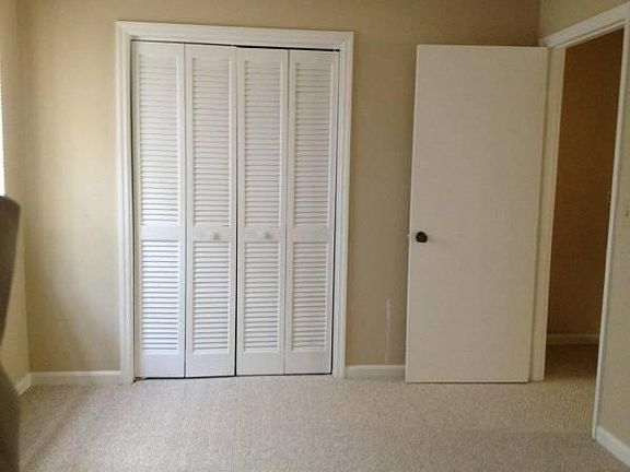 3rd image of 108 Muir Ct APT B