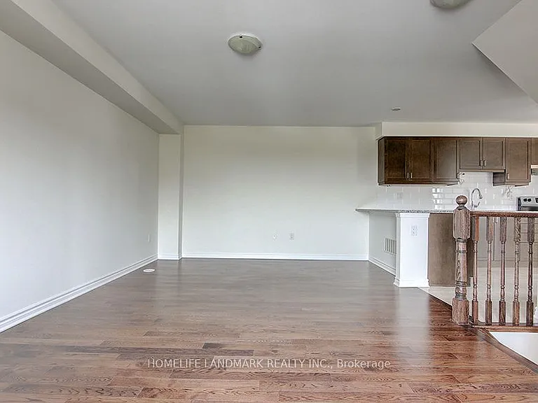 76 Casely Ave — Photo 10