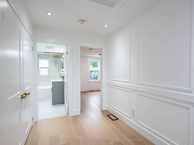 4471 1st Ave — Photo 20