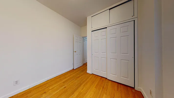 Rented by Bond New York | media 19