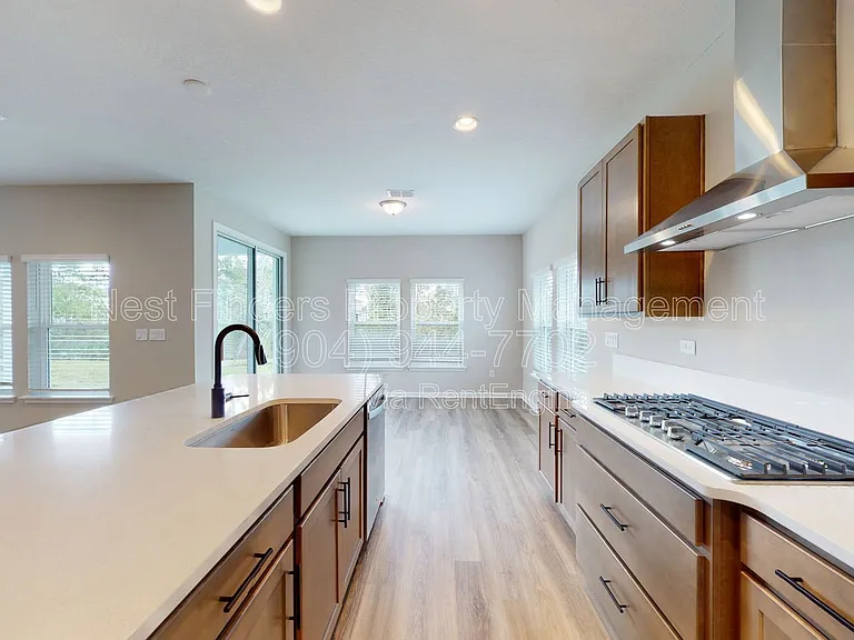 235 Starnberg Ct — Photo 9