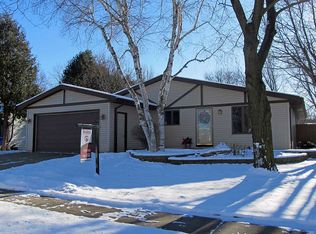 80 Solar Cir, Appleton, WI 54915