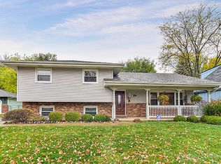 6218 Stonewall Ave, Downers Grove, IL 60516