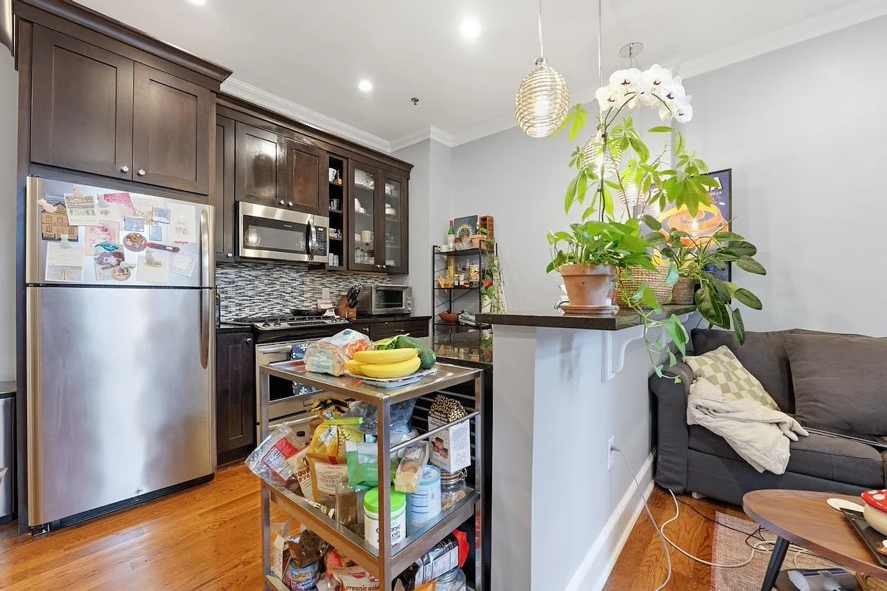 2 bed, 2.0 bath, $4,800 — Photo 2