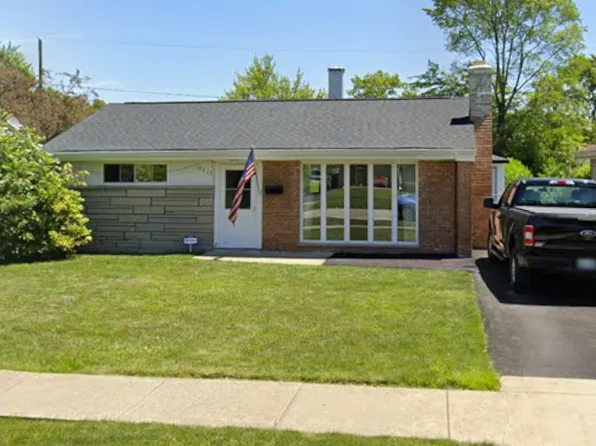 17313 Lorenz Ave, Lansing, IL 60438