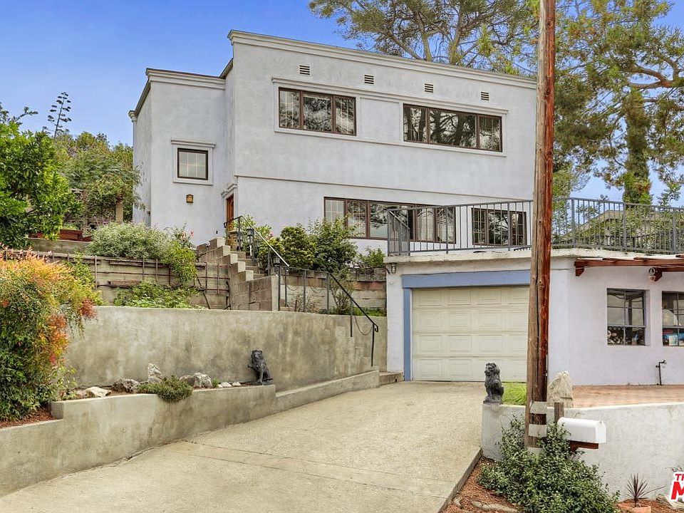 1st image of 3776 Cazador St