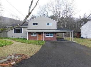 912 Lehigh Ave, Vestal, NY 13850