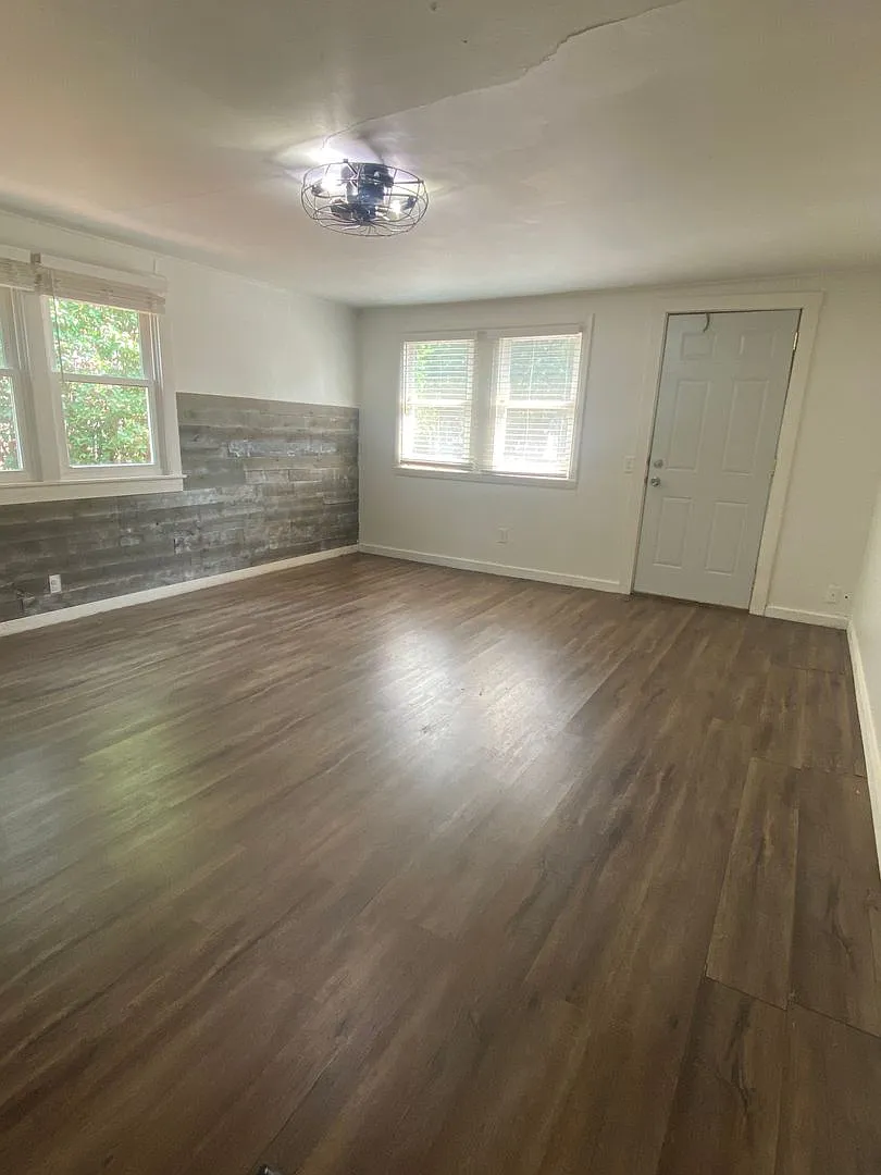 * Limitedtime: One Month Free * West Rapid 2 Bedroom, 1 Bath Home For Rent — Photo 4