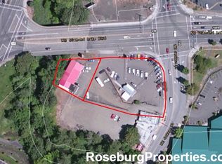 855 NE Diamond Lake Blvd, Roseburg, OR 97470