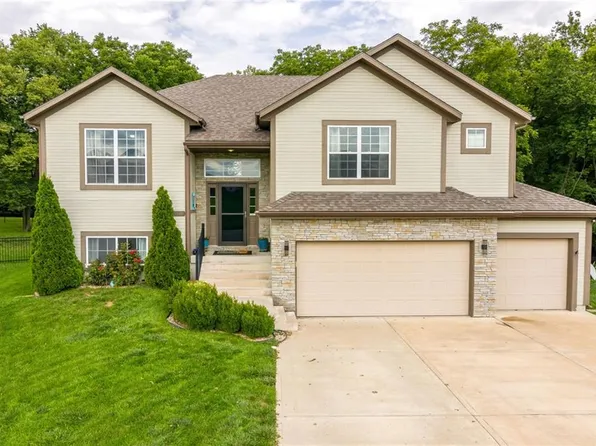 11101 Nogard Ave, Kansas City, KS 66109