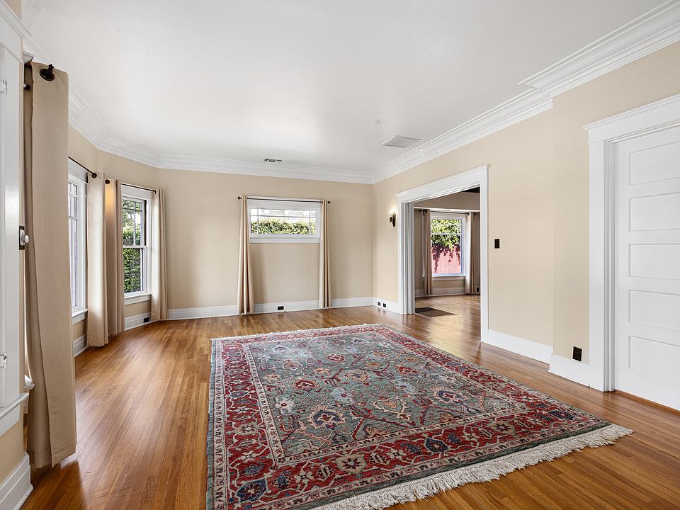 1st image of 606 N Holliston Ave